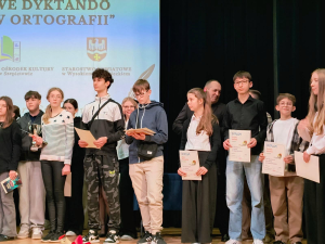 Zdjęcie do artykułu Powiatowe dyktando