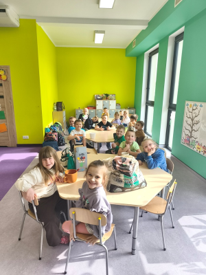 Zdjęcie do artykułu Wiosenny ogródek w przedszkolu