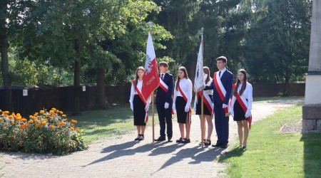 Ślubowanie uczniów klasy pierwszej